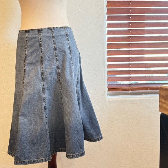 Michael Kors Pleated Denim Skirt - Picture 3 of 3